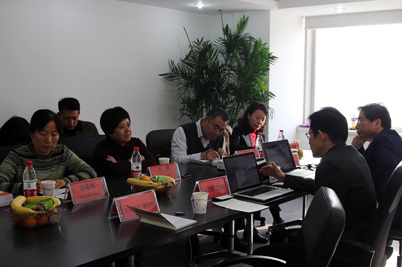 1619594226505199.jpg 北京市西城區(qū)科信局領(lǐng)導(dǎo)調(diào)研走訪北京中成航宇公司-1.jpg